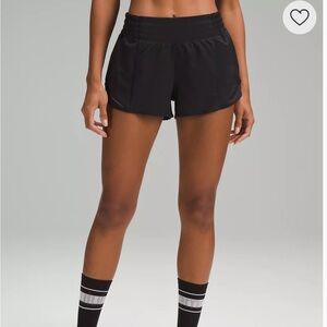 Lululemon Hotty Hot HR Short 2.5”